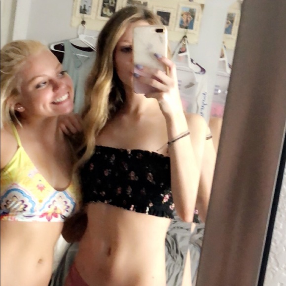 3/$20 SMALL FLORAL STRAPLESS SWIMSUIT - Picture 1 of 7